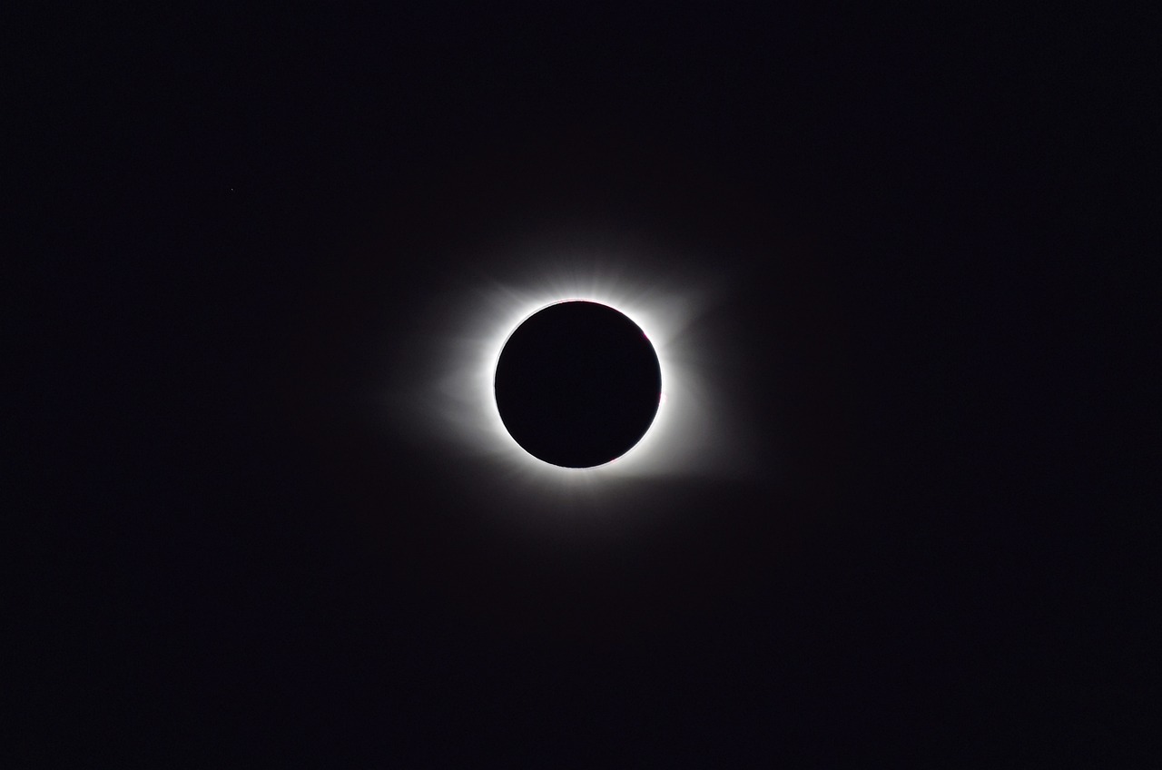 solar eclipse 2017 2670351 1280